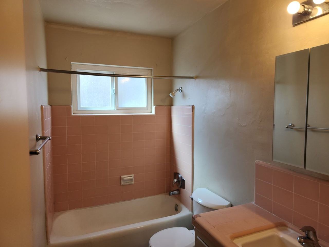1131 E Lexington Ave - Photo 7 of 11