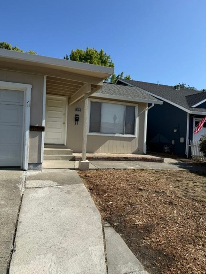 1066 Camino Coronado - Photo 2 of 18
