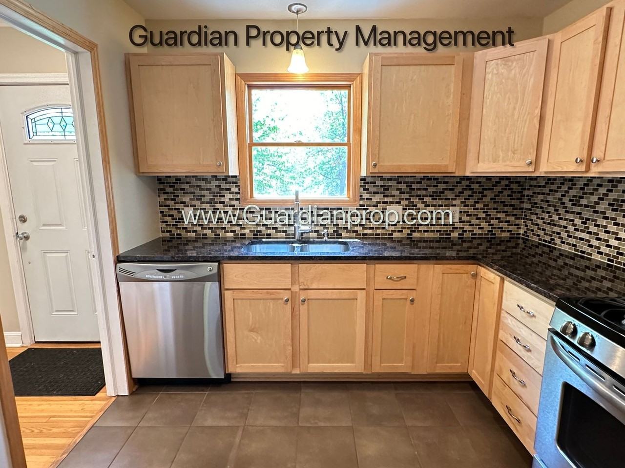1020 Orkla Dr - Photo 3 of 26
