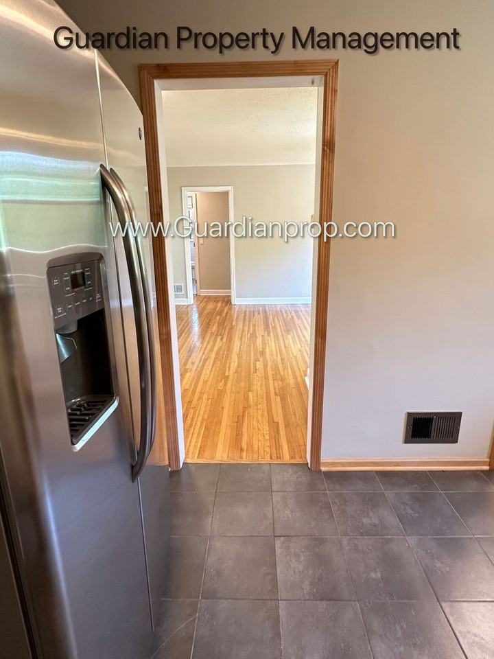 1020 Orkla Dr - Photo 5 of 26