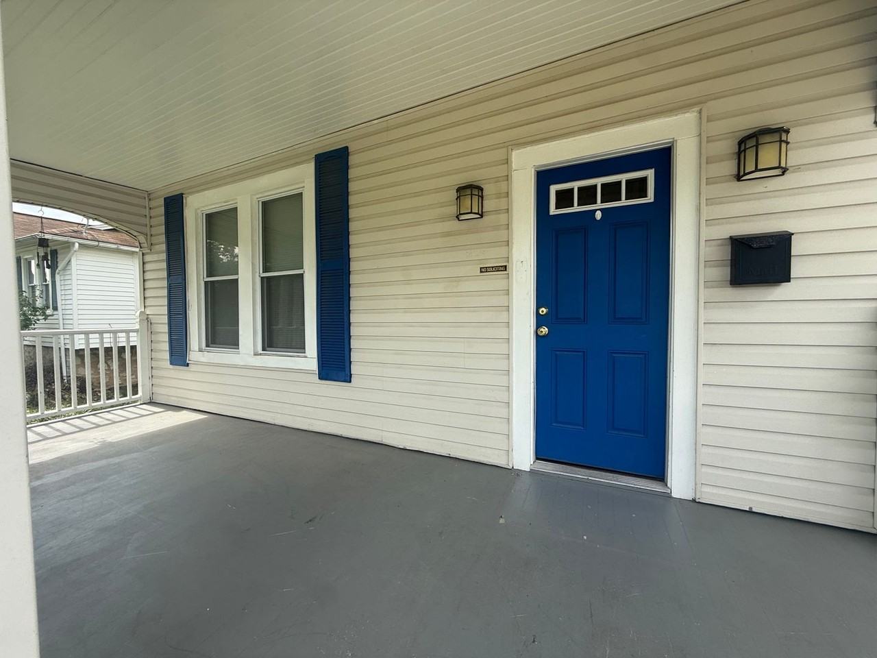 2815 Kildaire Dr - Photo 3 of 24