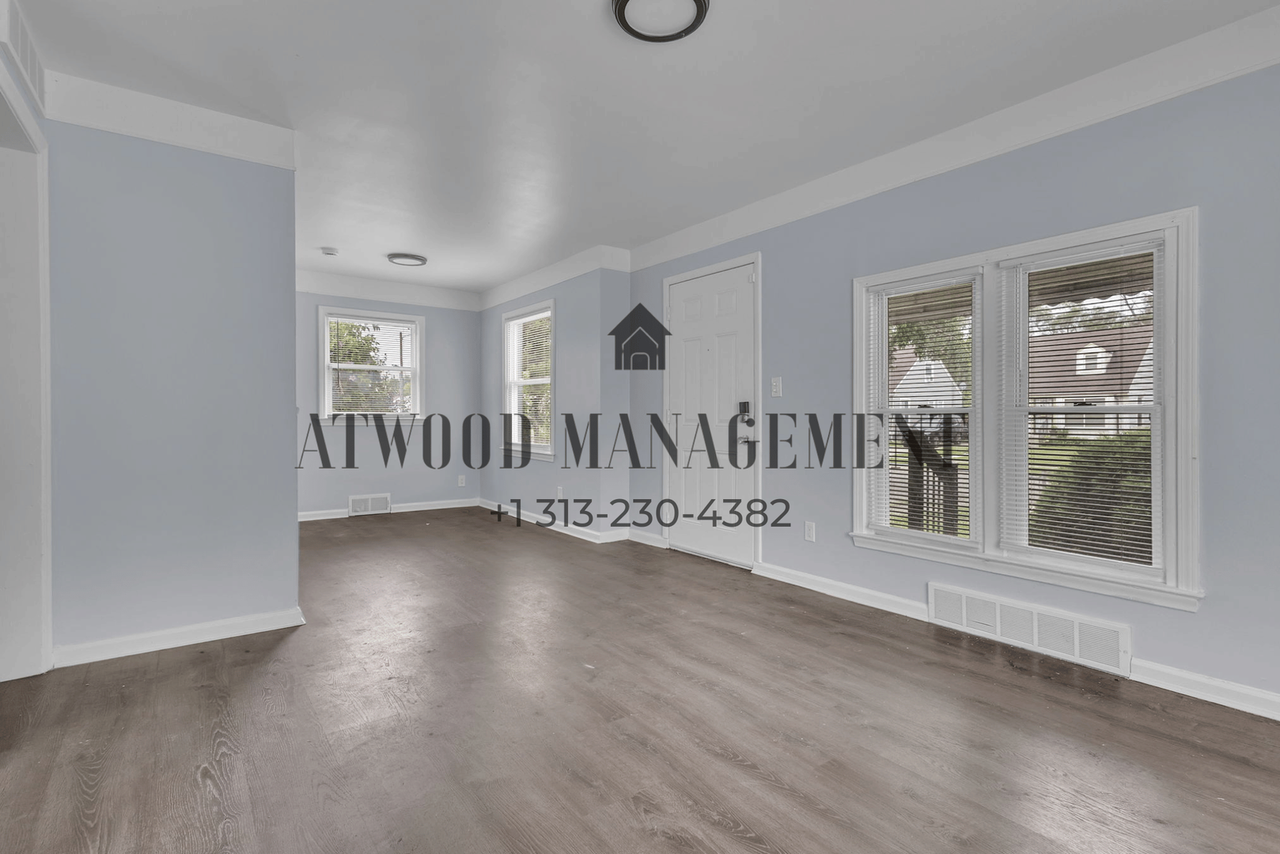 9078 Minock St - Photo 2 of 19