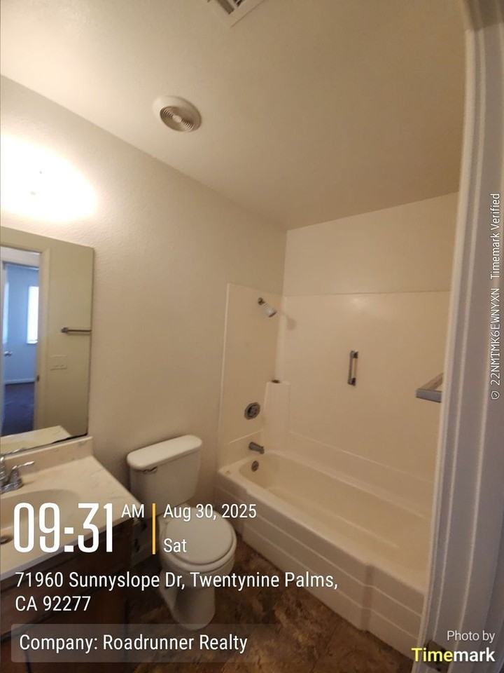 71960 Sunnyslope Dr - Photo 2 of 11