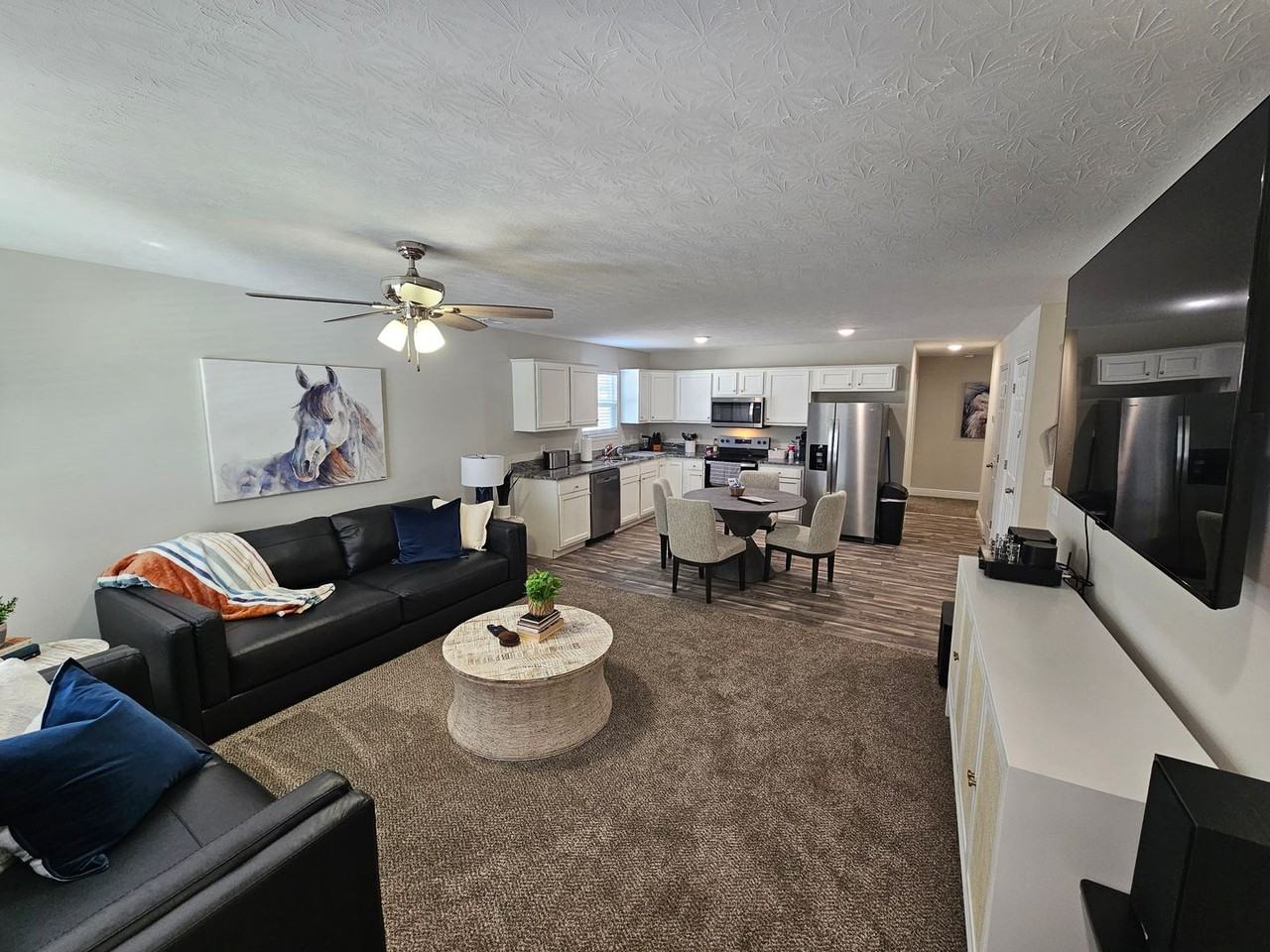 2224 Morris Ave - Photo 4 of 50