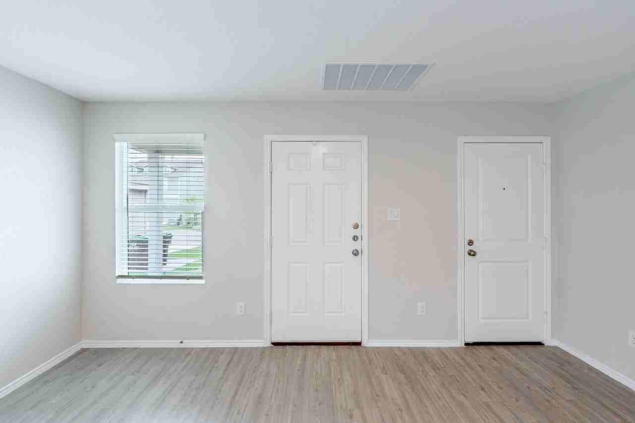 4220 Revetment Way - Photo 4 of 14