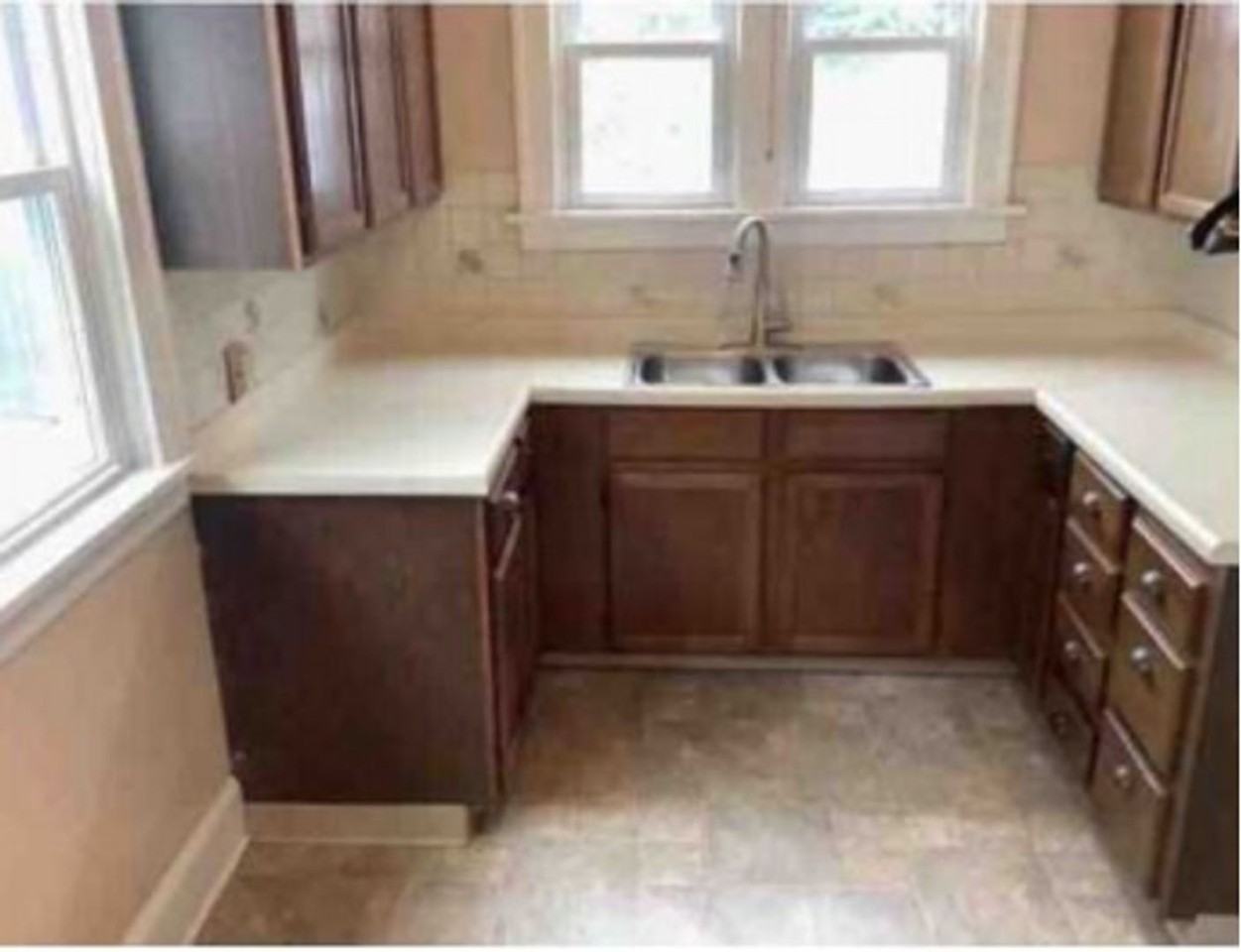 1602 27th St - Photo 5 of 10