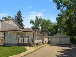 featured image of 1127 Lafayette Ave