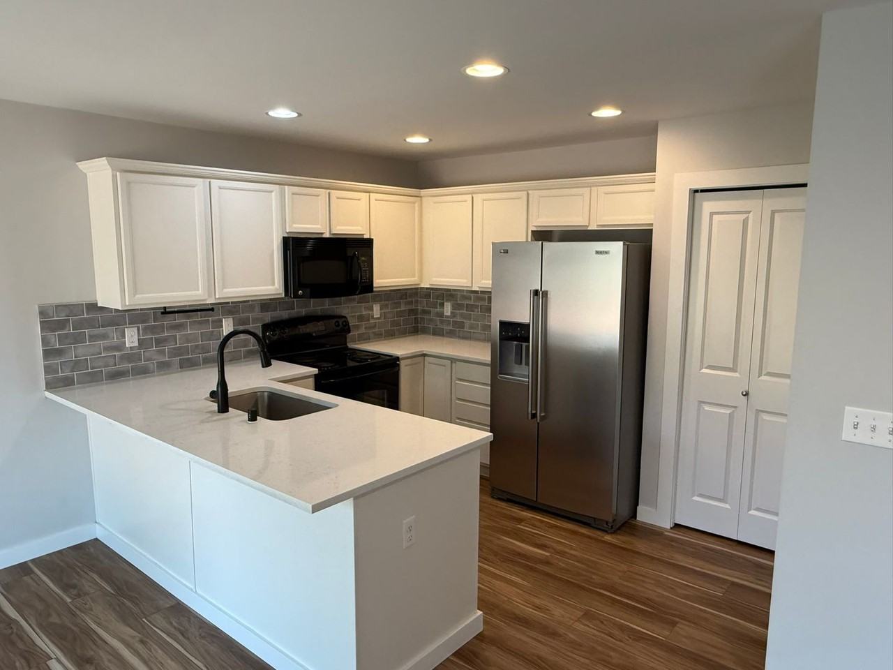 24028 Se 262nd St - Photo 2 of 12