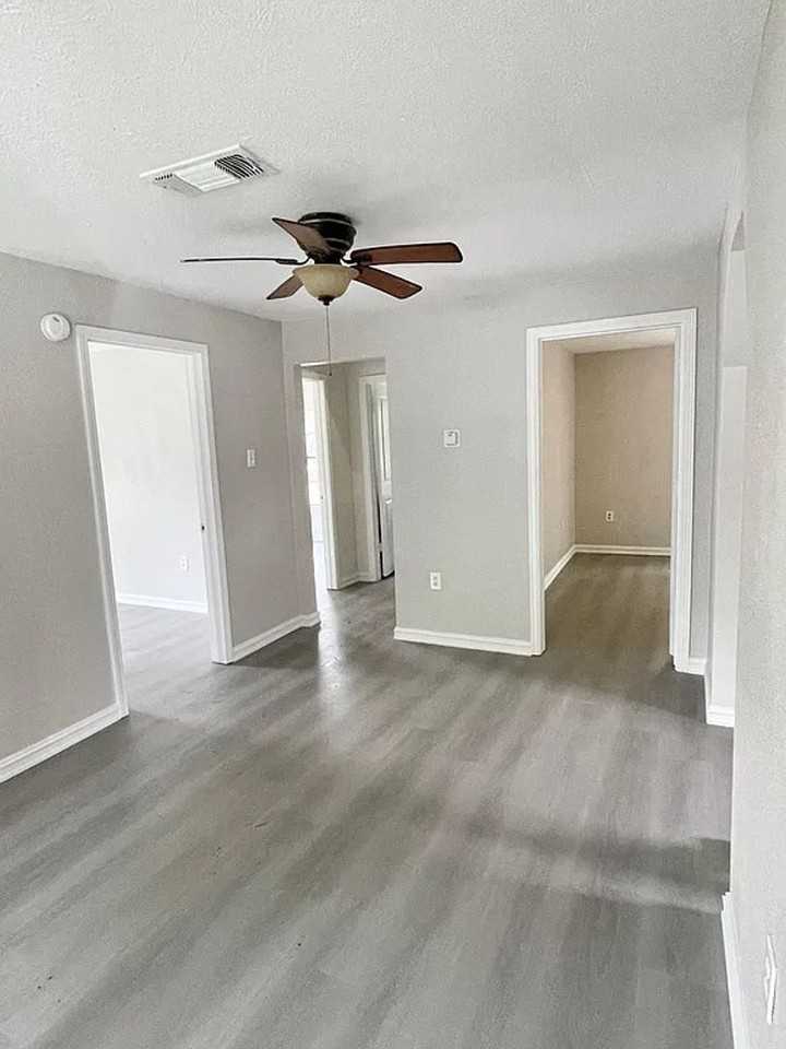1850 Hebert St - Photo 5 of 11