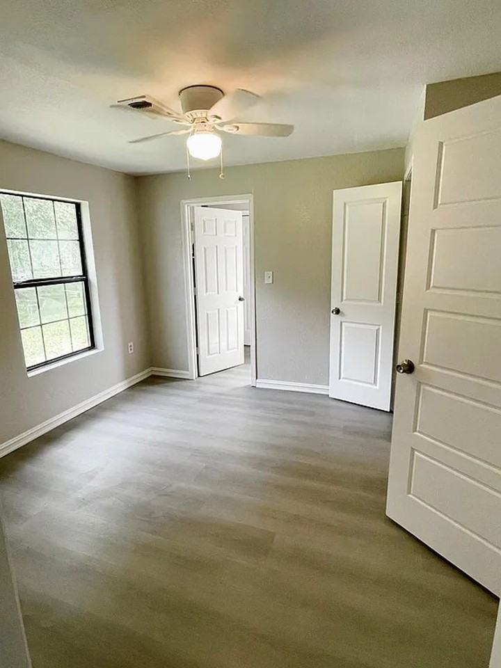 1850 Hebert St - Photo 6 of 11