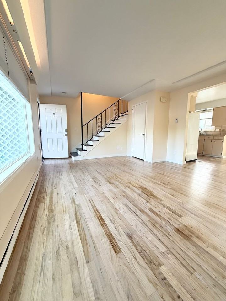 529 Ne 113th Ave - Photo 6 of 18