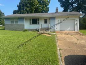 425 Ashington Dr - Photo 1 of 1