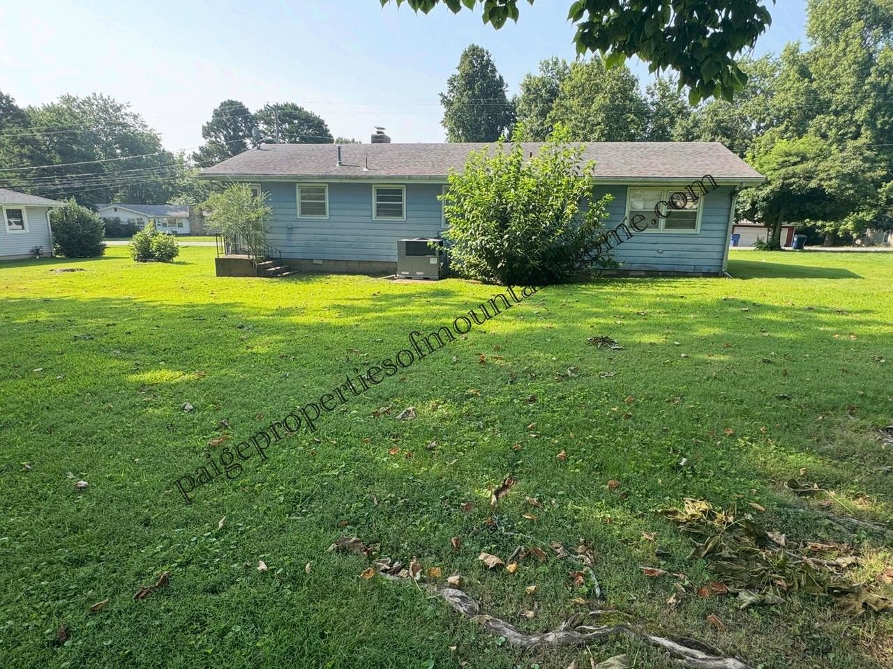 425 Ashington Dr - Photo 3 of 24