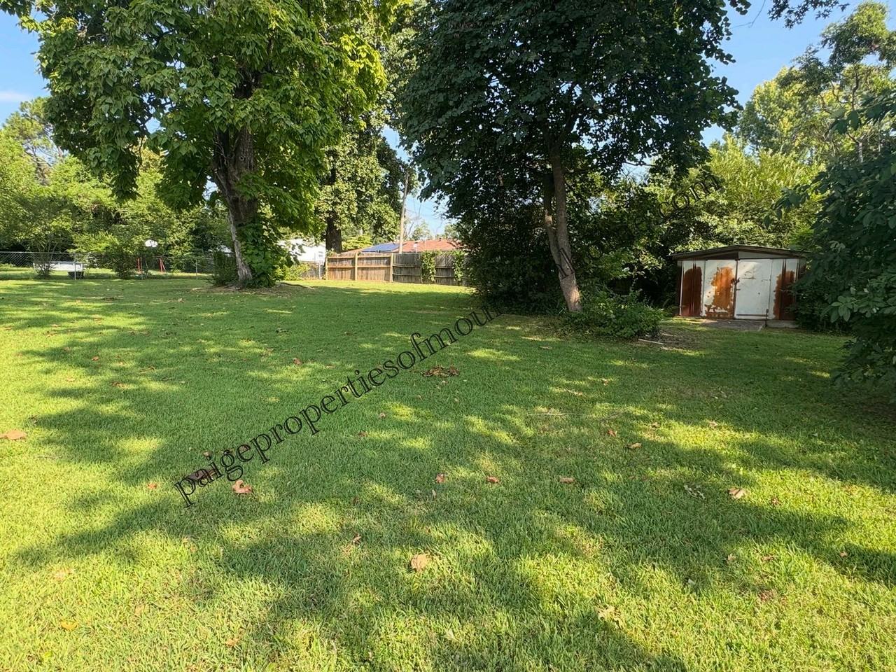 425 Ashington Dr - Photo 5 of 24