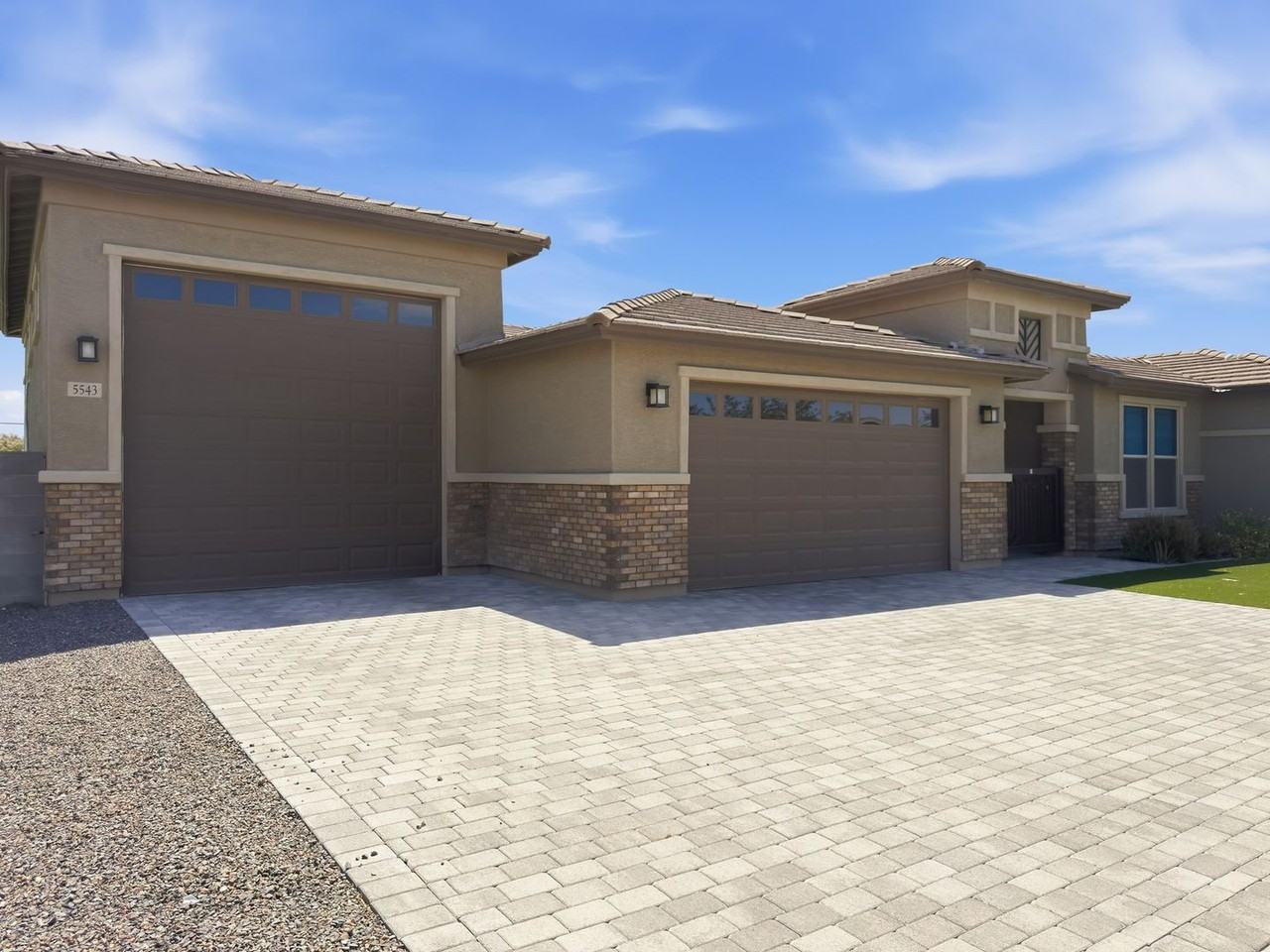 5543 N 107th Ln - Photo 4 of 50
