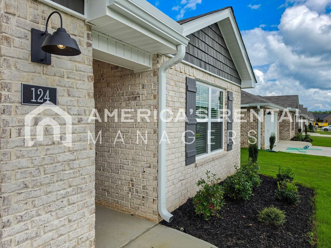 124 Jonboy Ave - Photo 7 of 48