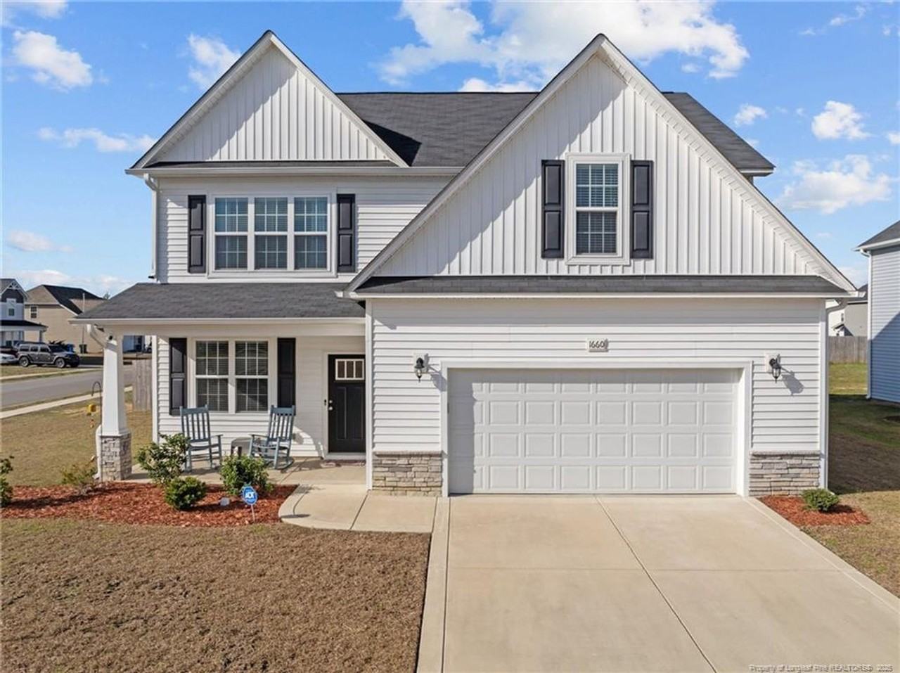 1660 Stackhouse Dr - Photo 4 of 43