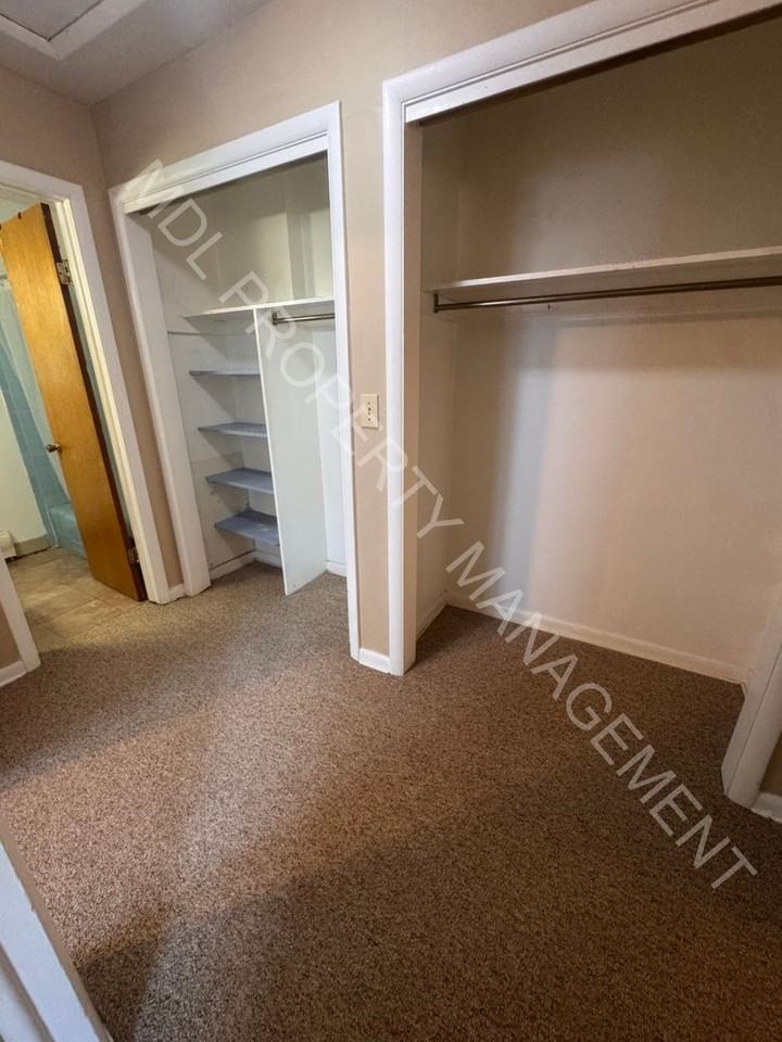 2020 Weiss - Photo 6 of 17