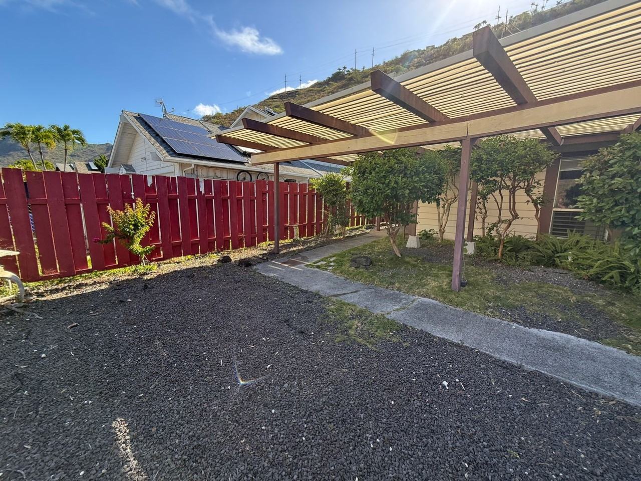 949 Wainiha St - Photo 4 of 17