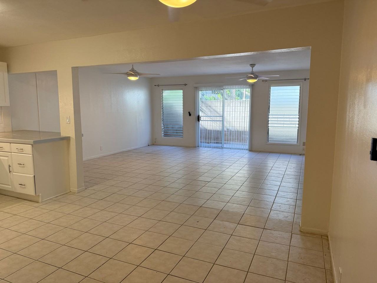 949 Wainiha St - Photo 6 of 17