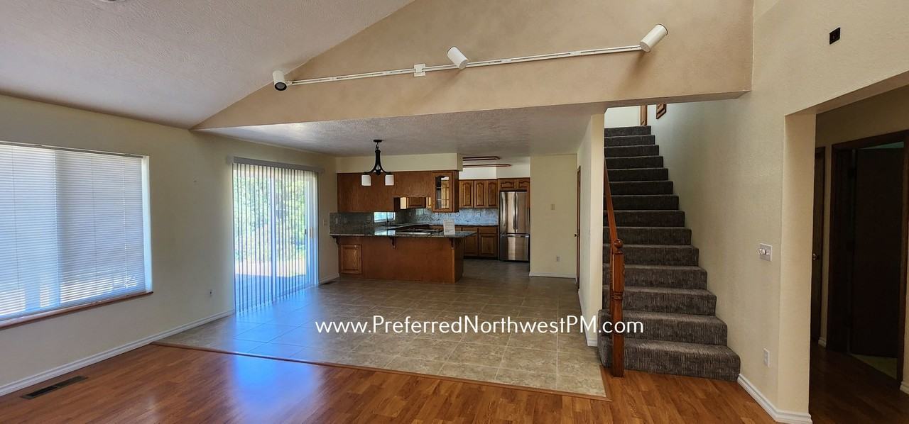 40094 Highway 58 - Photo 3 of 15