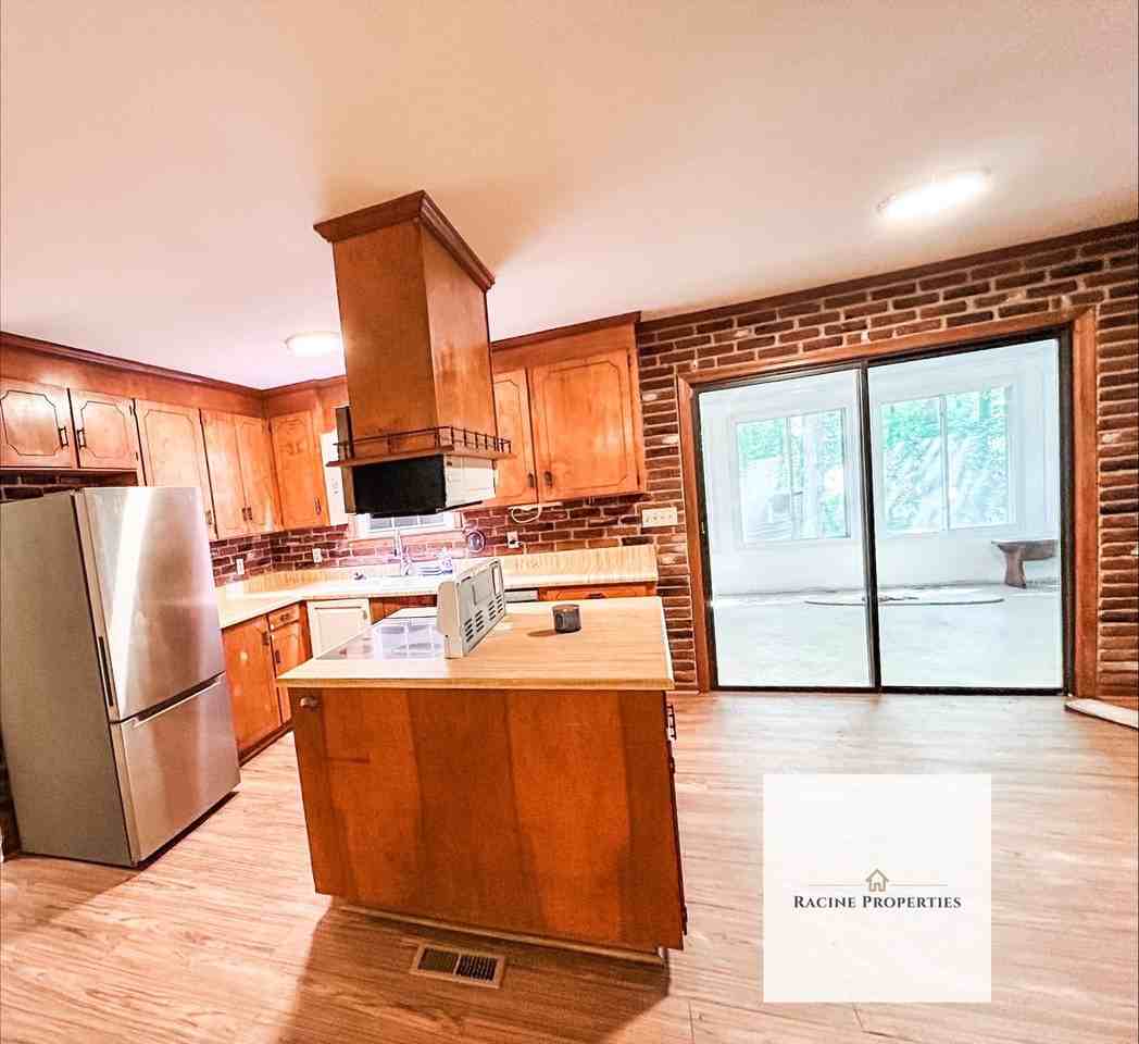 147 Sunshine Dr - Photo 3 of 15