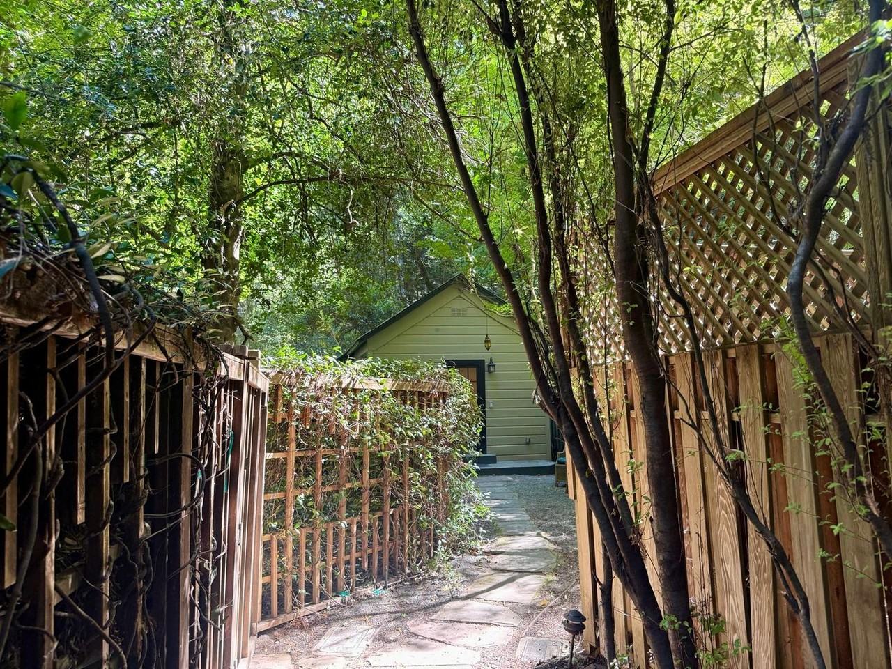 271 Madrone Ave #A - Photo 6 of 29