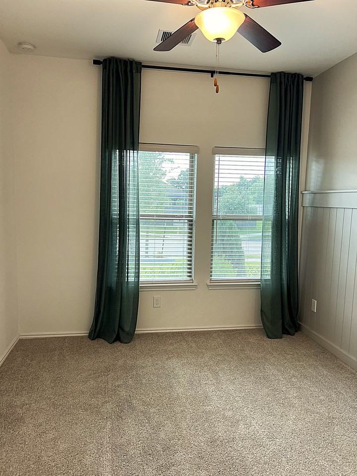 1502 Munson Valley Rd - Photo 5 of 39