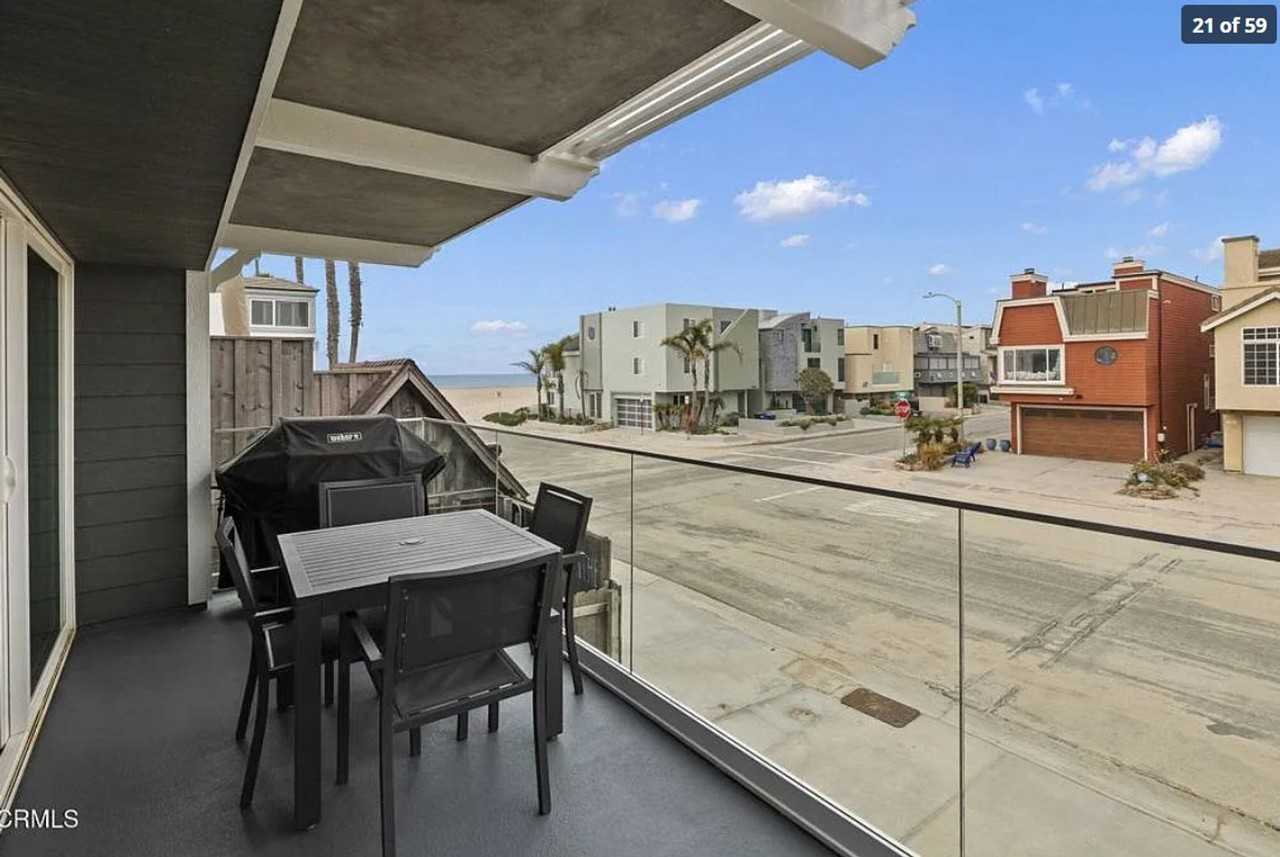 104 La Brea St - Photo 4 of 41
