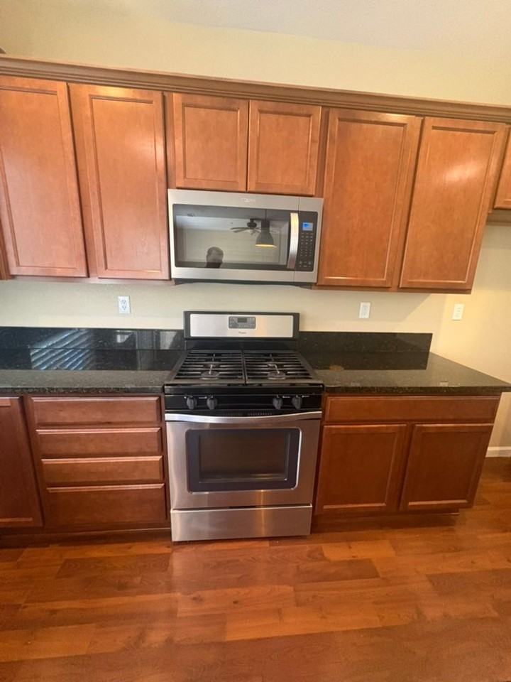 2827 Earthstone Dr - Photo 3 of 23