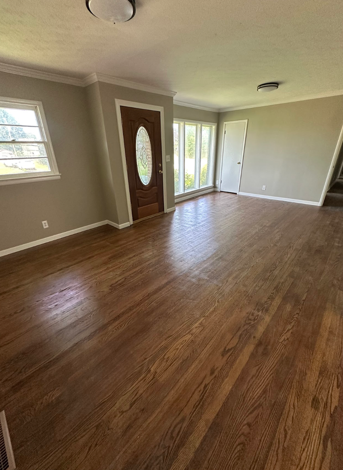 200 W Pasadena Ave - Photo 3 of 14