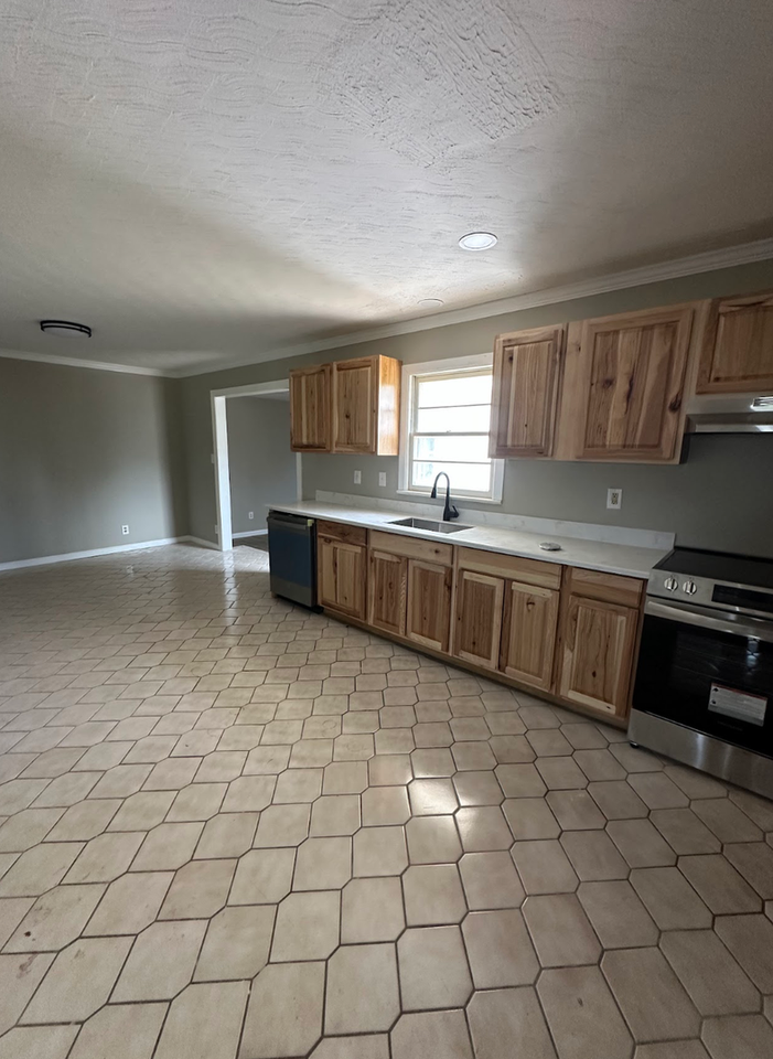 200 W Pasadena Ave - Photo 6 of 14