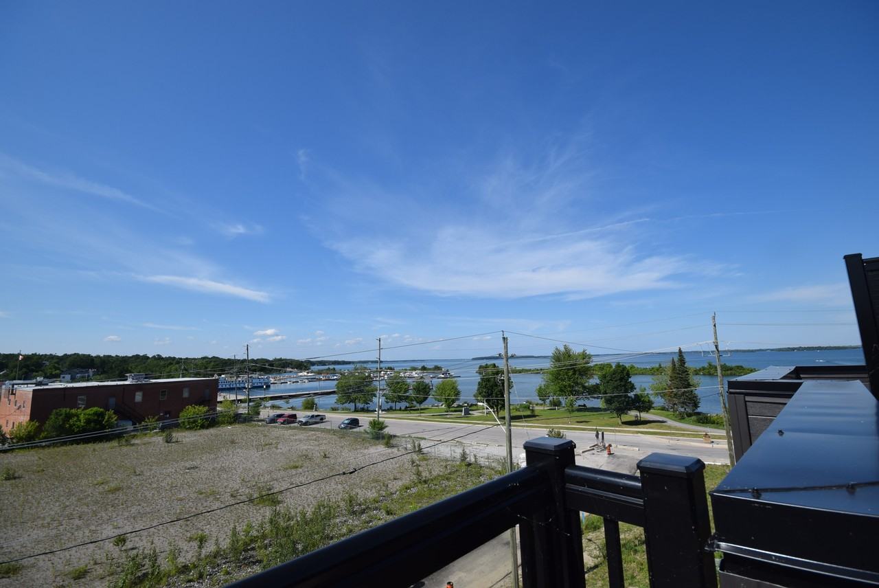 135 Colborne Street East - Photo 3 of 15