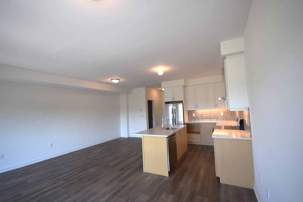 135 Colborne Street East - Photo 4 of 15