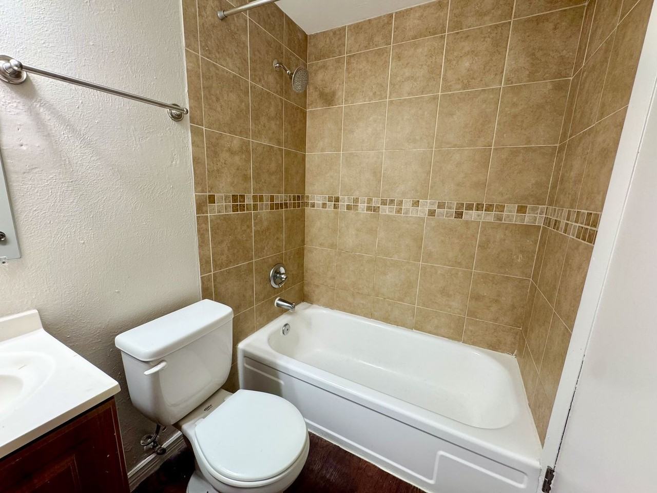 1400 W Mississippi Ave #207 - Photo 5 of 14