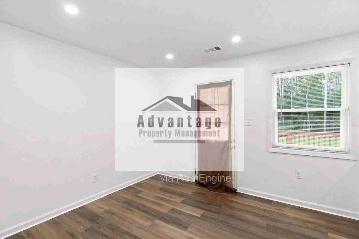 553 Georgia Ave #279 - Photo 6 of 10