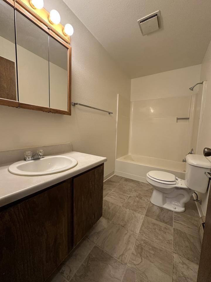 2324 Rehberg Ln #4 - Photo 6 of 8