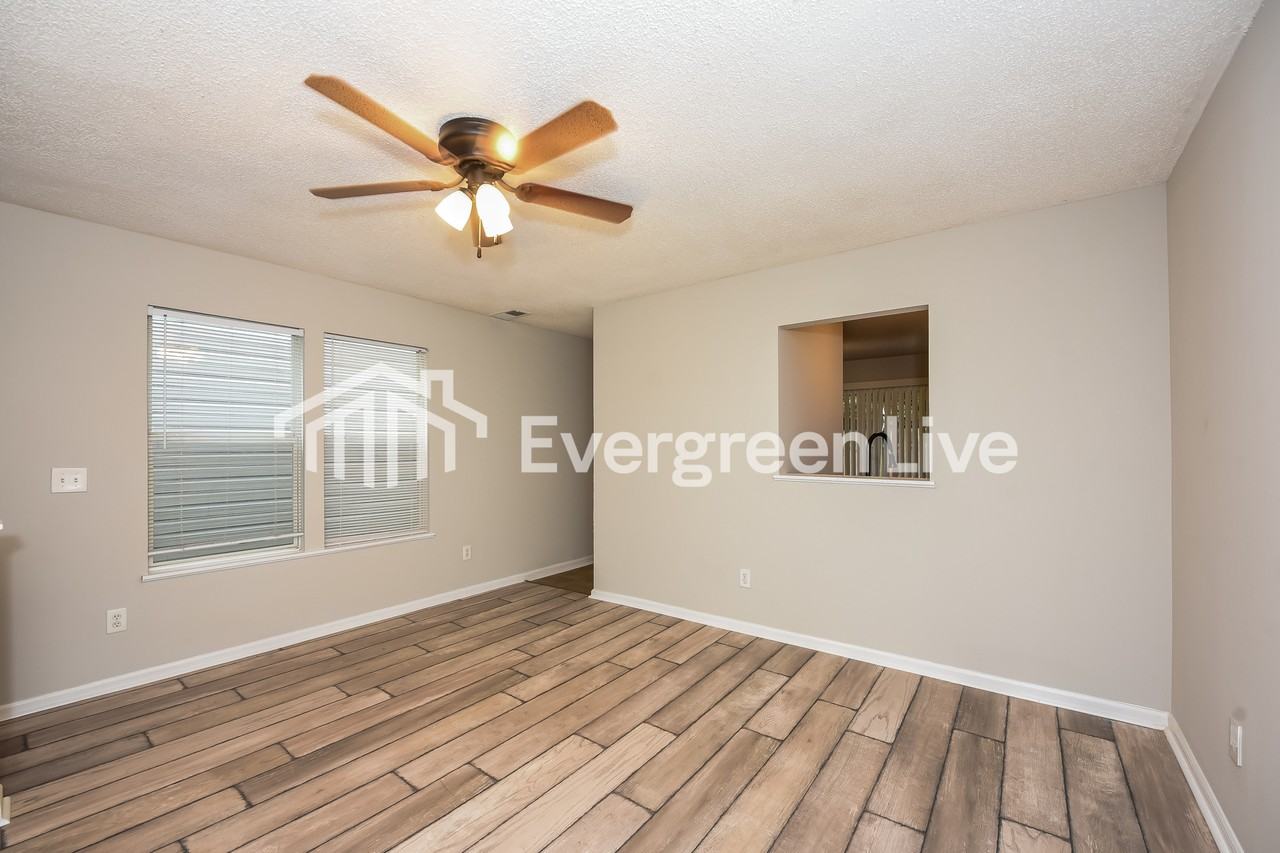 11 Gatewood Way - Photo 3 of 14