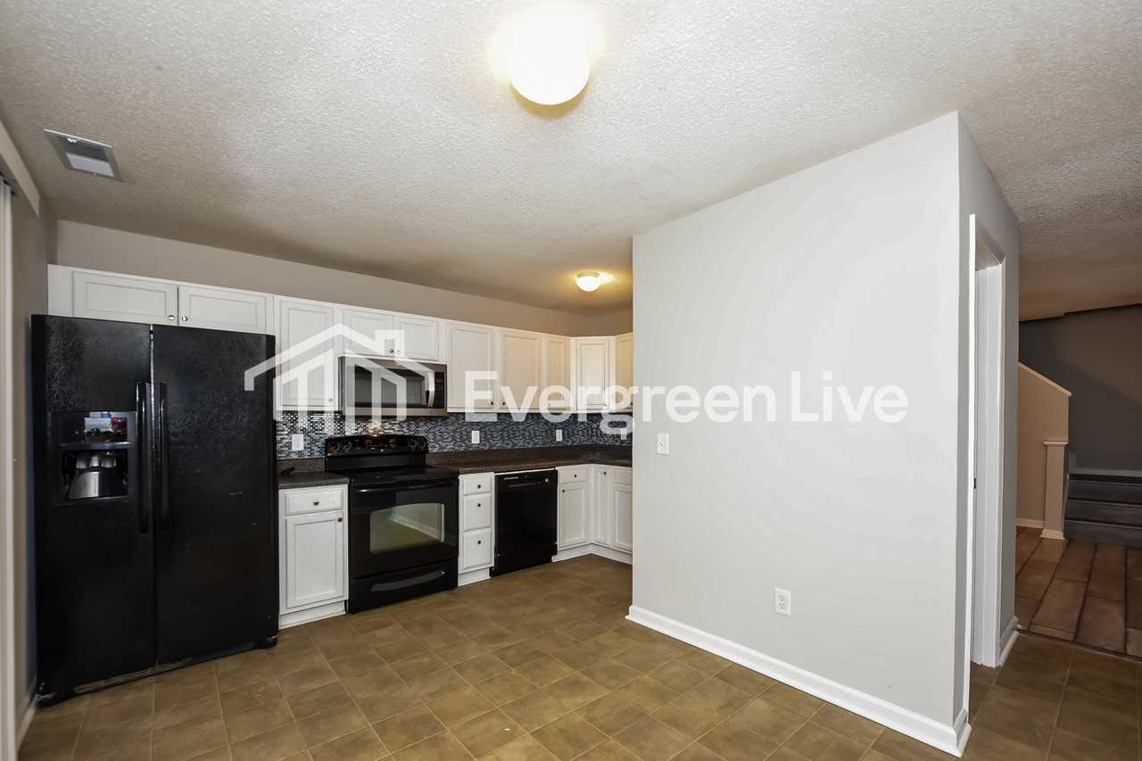 11 Gatewood Way - Photo 4 of 14