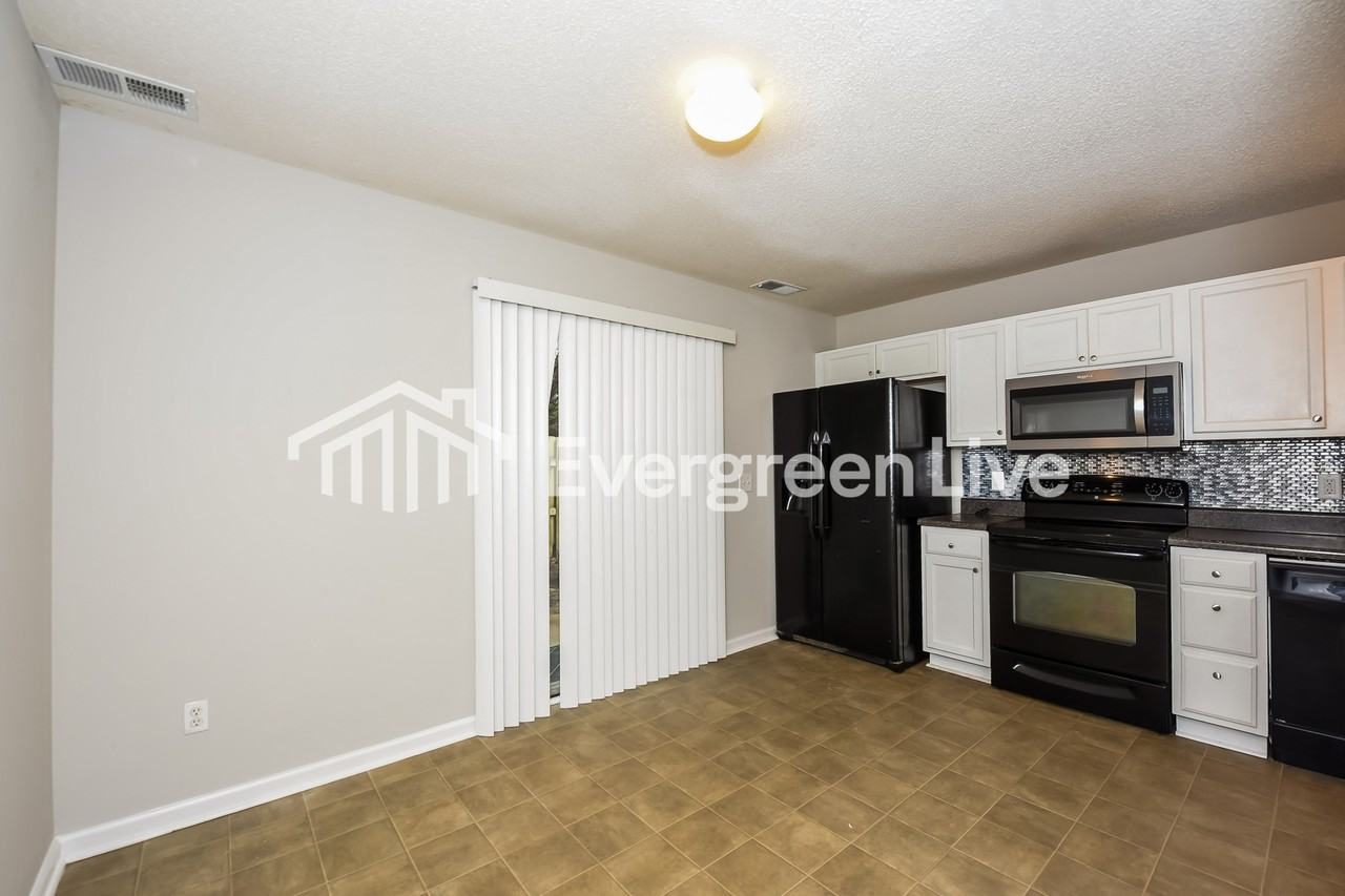 11 Gatewood Way - Photo 5 of 14