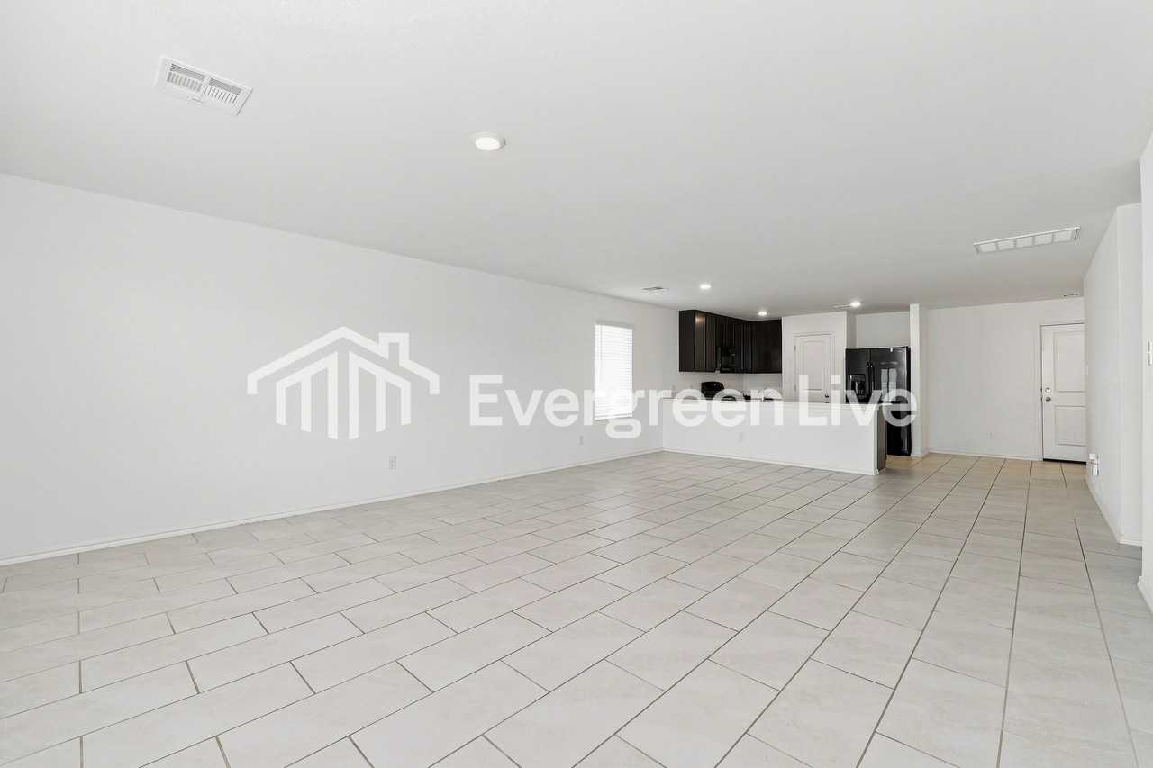 10912 Sw 22nd St - Photo 2 of 15
