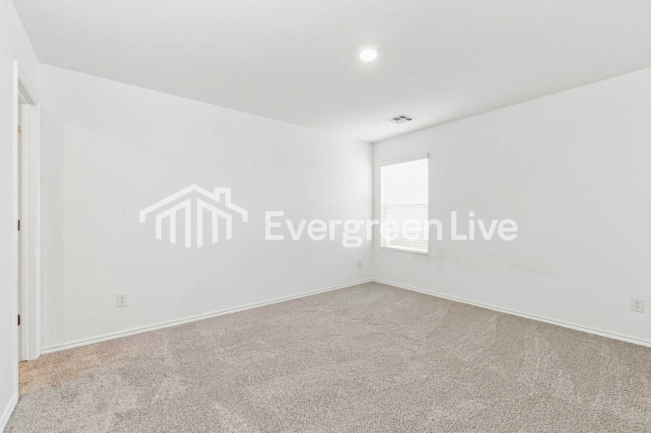 10912 Sw 22nd St - Photo 7 of 15
