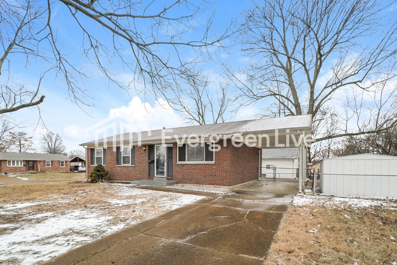 1436 Oliveto Ln - Photo 2 of 15