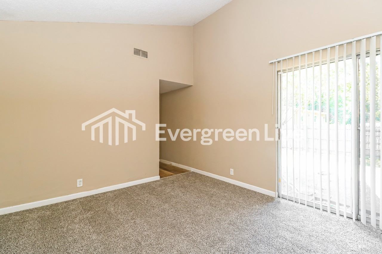 1382 Langholm Dr - Photo 6 of 15