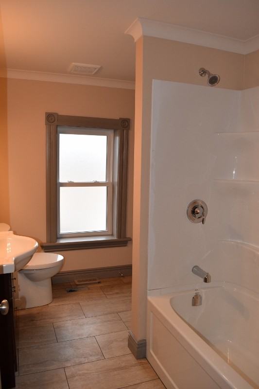 89 Andrew Street South #2 - Photo 6 of 11