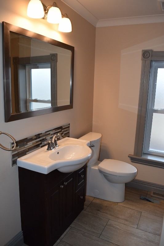 89 Andrew Street South #2 - Photo 7 of 11