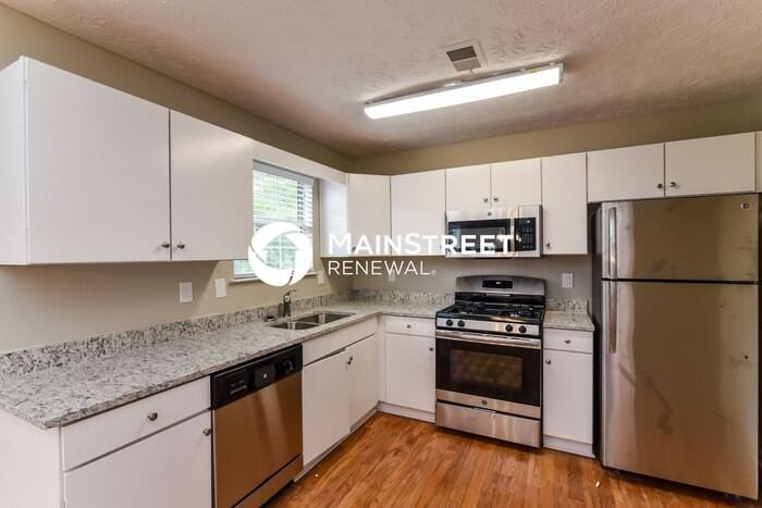 6636 Shapiro Ct - Photo 7 of 15