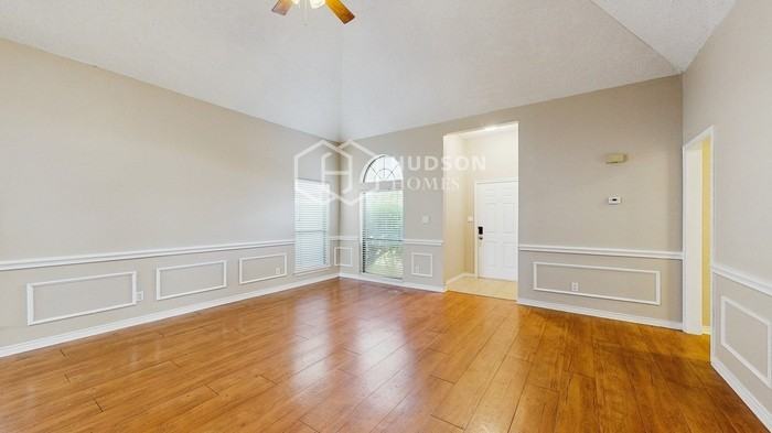 907 Walters Dr - Photo 7 of 32