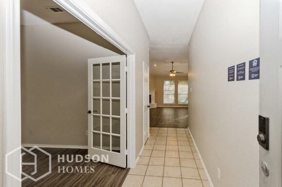 628 Saint Eric Dr - Photo 3 of 18