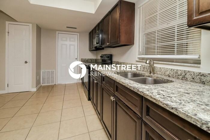 2816 Beal St - Photo 7 of 16